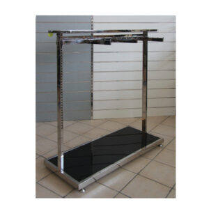 ESPOSITORE VESTITI